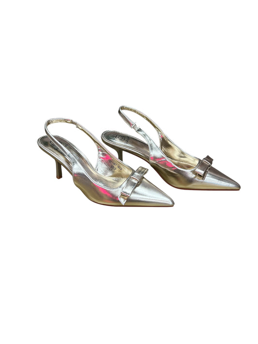 Gold Bow Detail Pointed Heel
