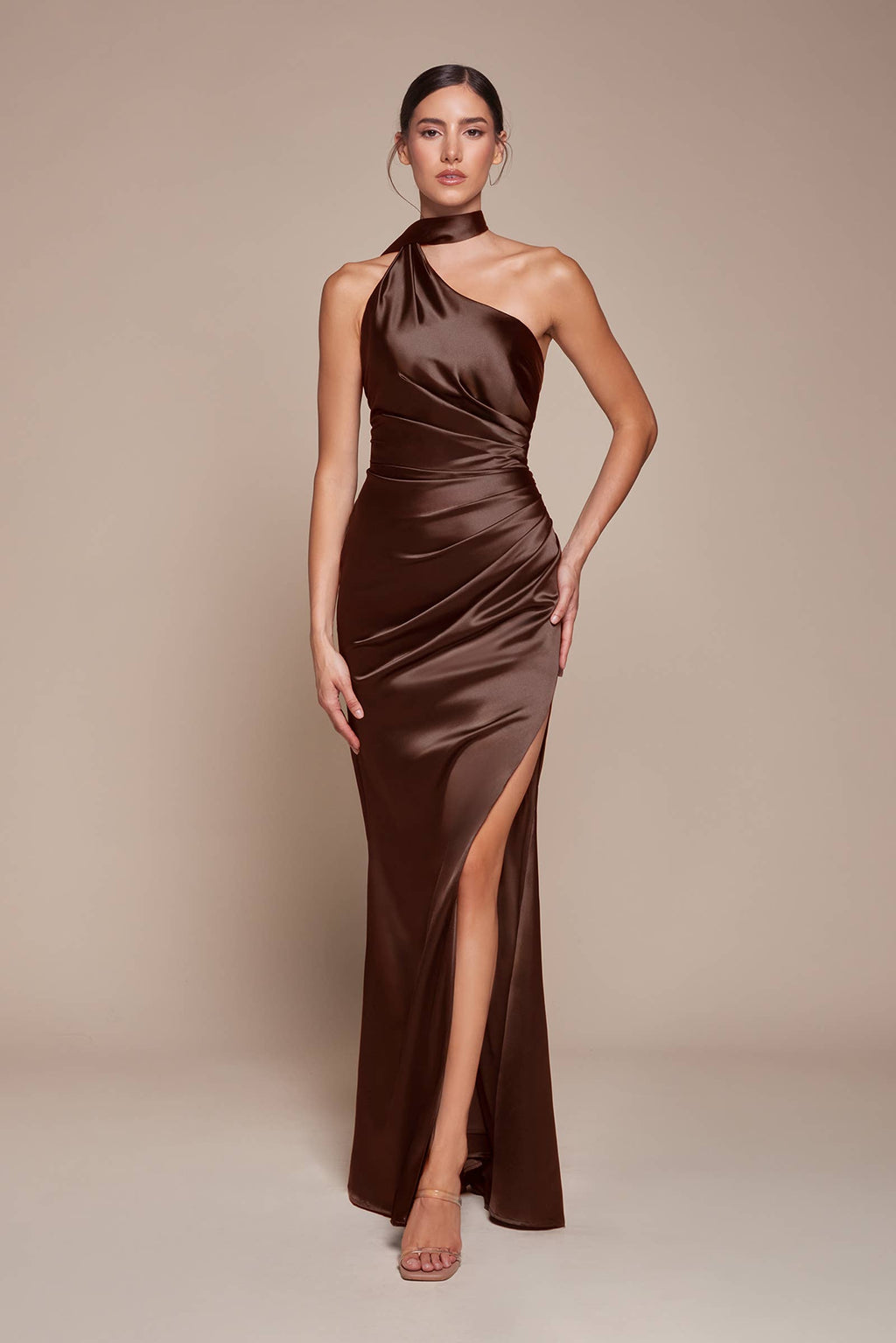 ONE SHOULDER LUXE SATIN FITTED GOWN
: Burgundy / 10