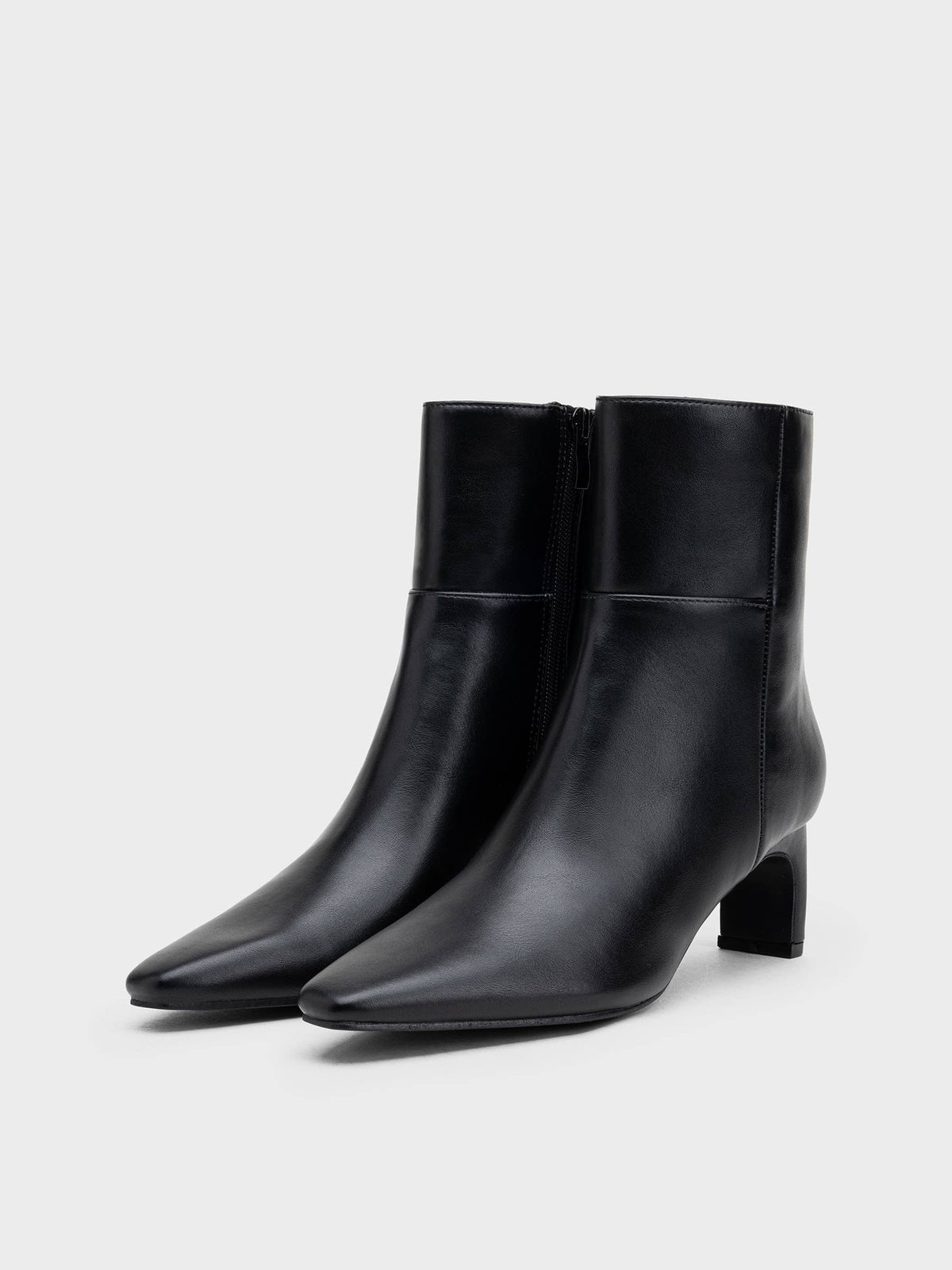 Black Pointed Toe Ankle Boots with Side Zip