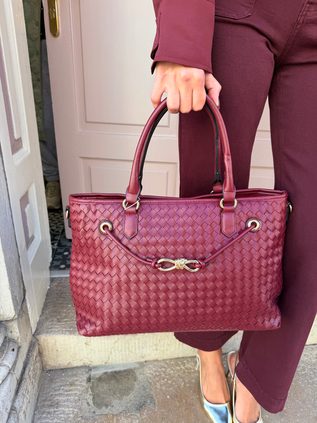 Gold Bow Detail Pleated Structured Handbag