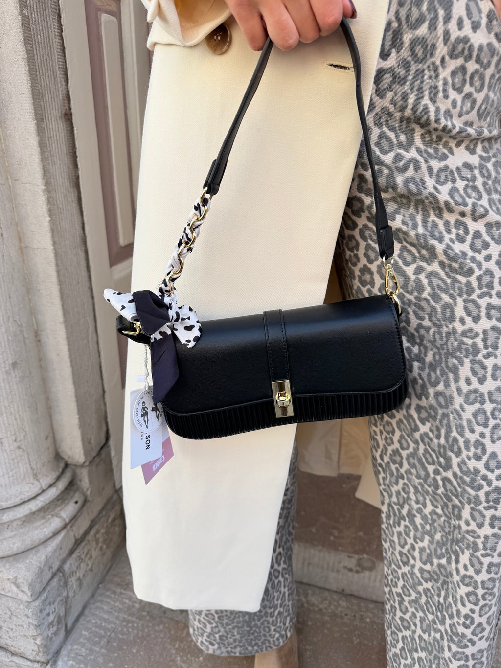 Bow Detail Ribbed Handbag