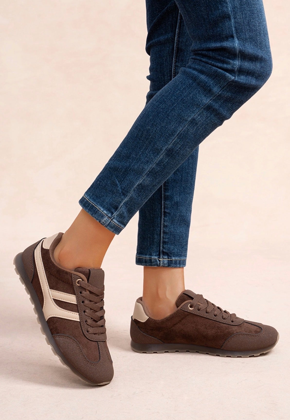 Brown Low Retro-Style Suede Trainers