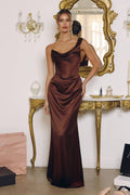 ONE SHOULDER DRAPED NECKLINE WITH RUCHED WAIST DETAILING: ESPRESSO / XXS